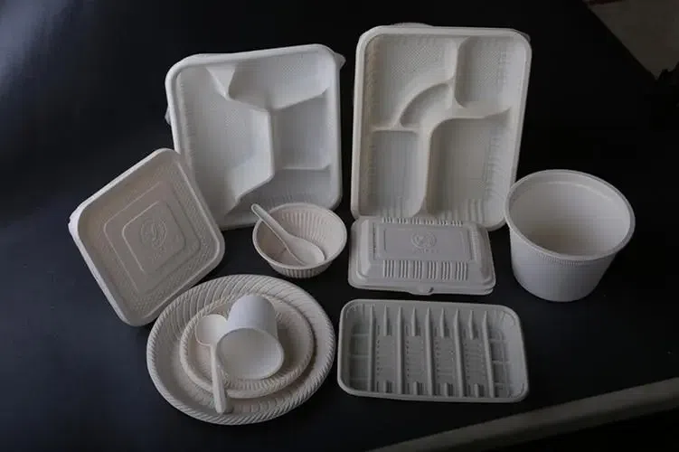 Qual é a diferença entre compostável e biodegradável?